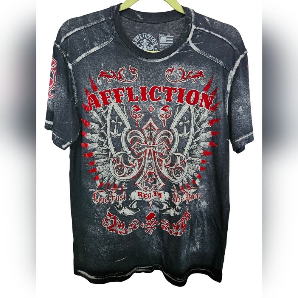 Affliction Men's Short Sleeve Shirt. Medium